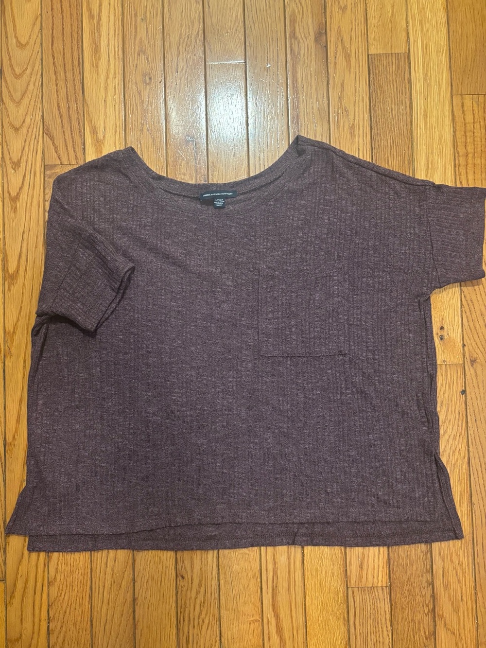 Relaxed Pocket Tee - Plum Short Sleeve Women's Top from American Eagle